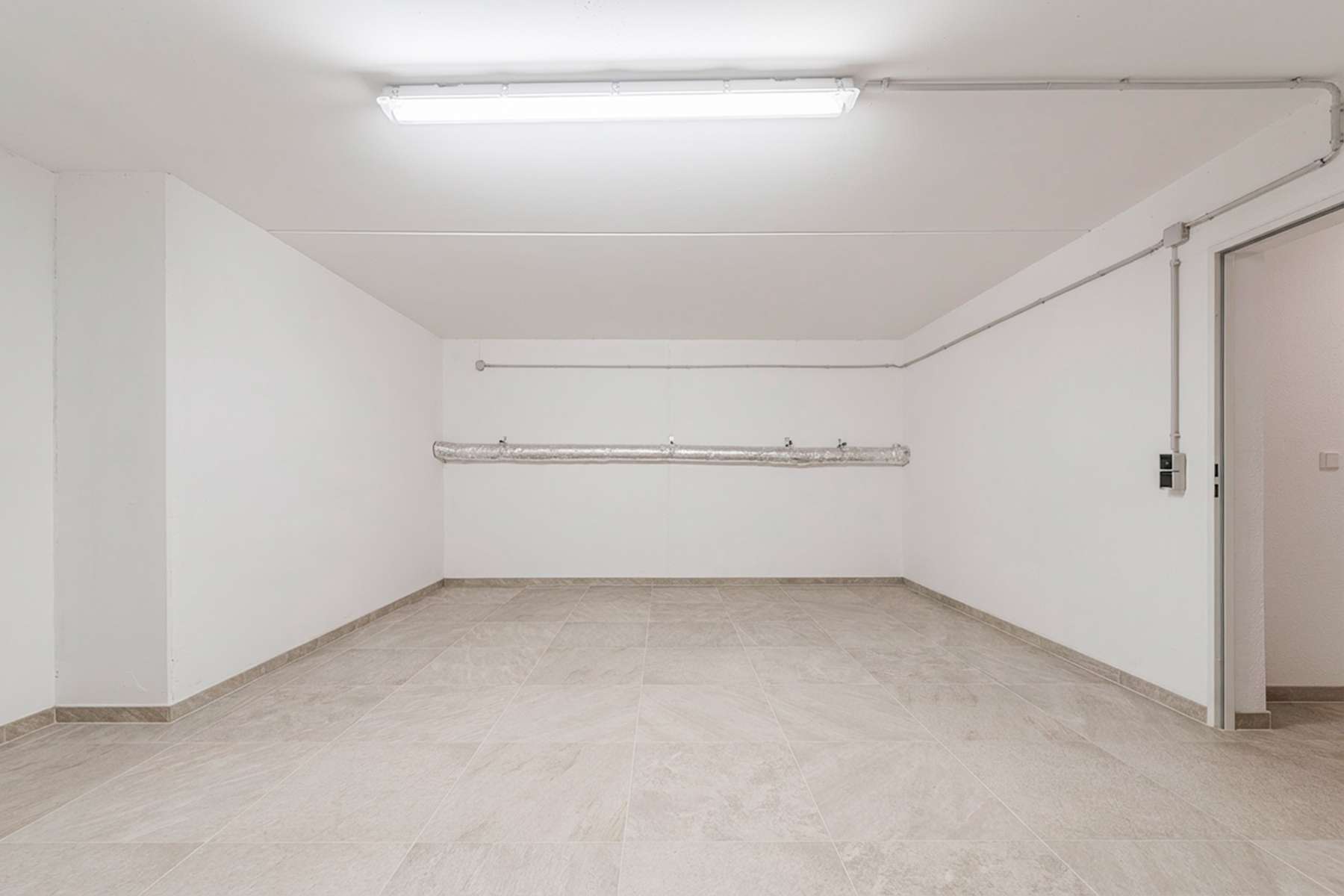 Keller