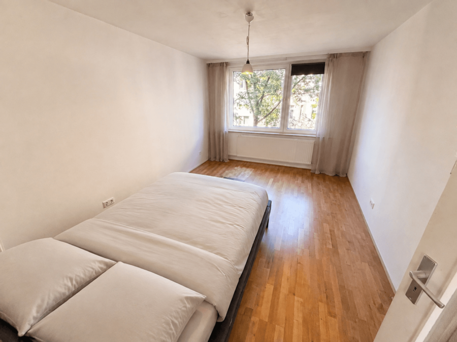 Wohnung Düsseldorf mit KI bearbeitet, 18_24_38