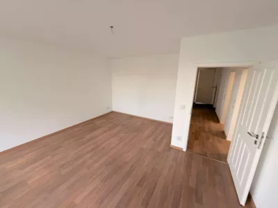Über den Dächern von Derendorf – charmante 2-Zimmer-Wohnung mit Balkon und Aufzug - MT92633_Wohnung Düsseldorf_8790 (19290)